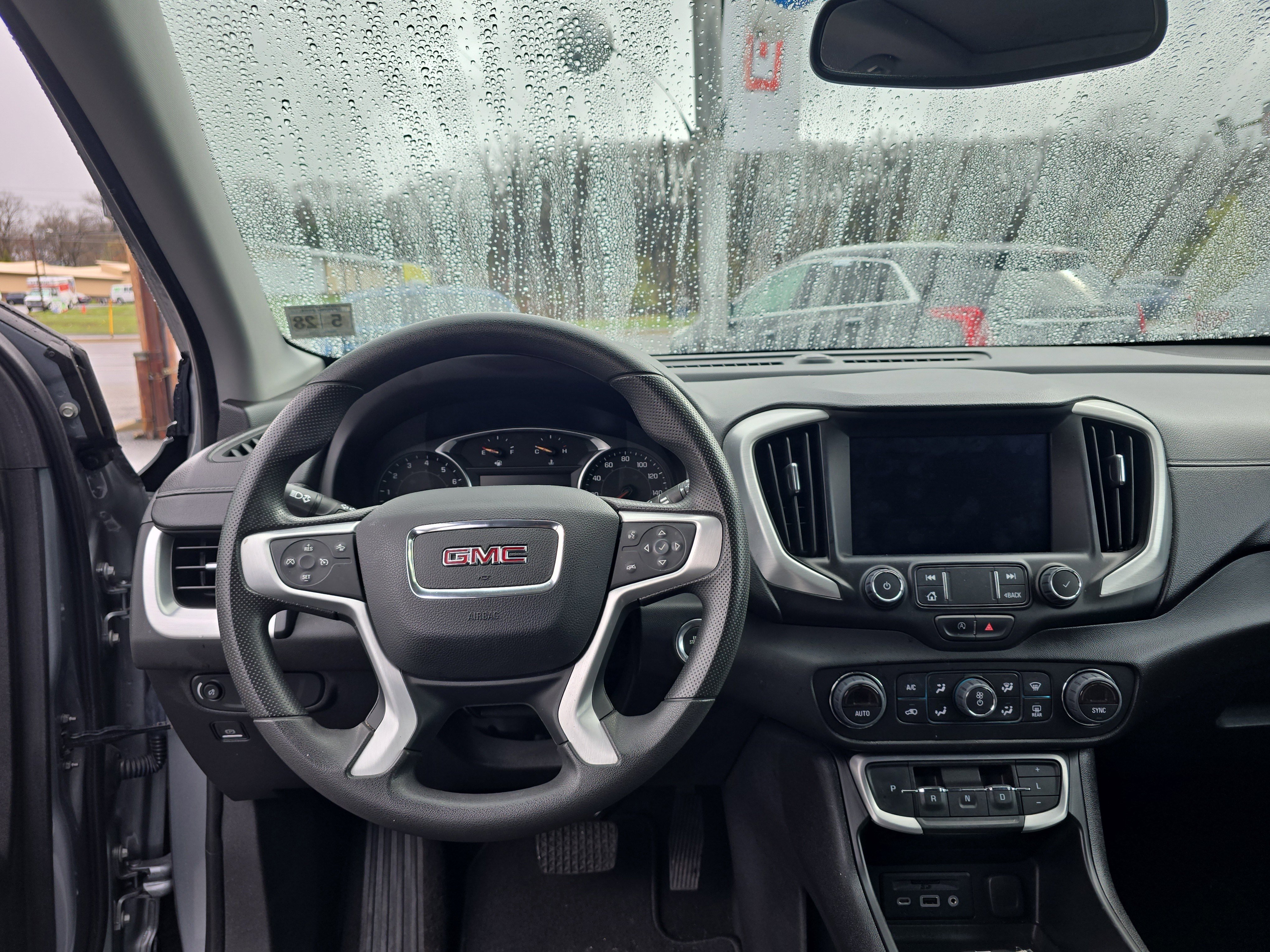 Used 2023 GMC Terrain SLE w/ Driver Convenience Package AWD/4WD image 13
