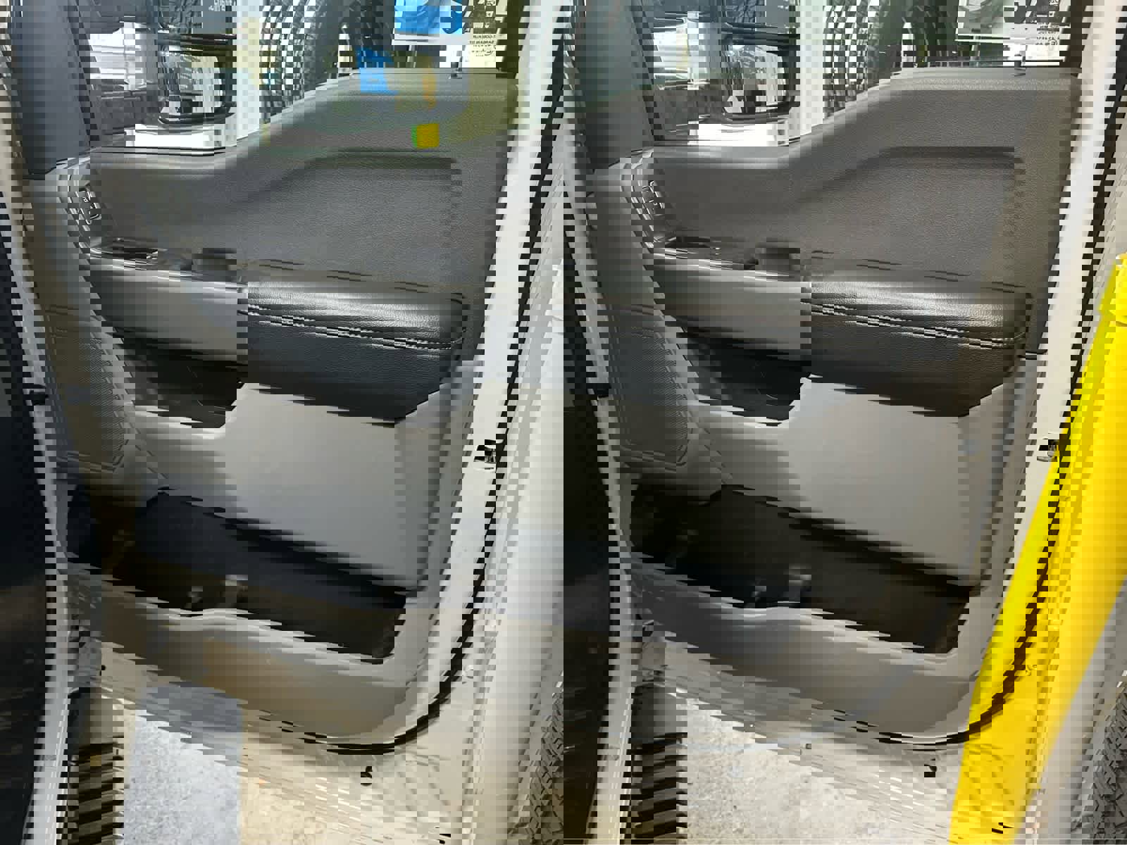 Used 2024 Ford F250 XLT image 31