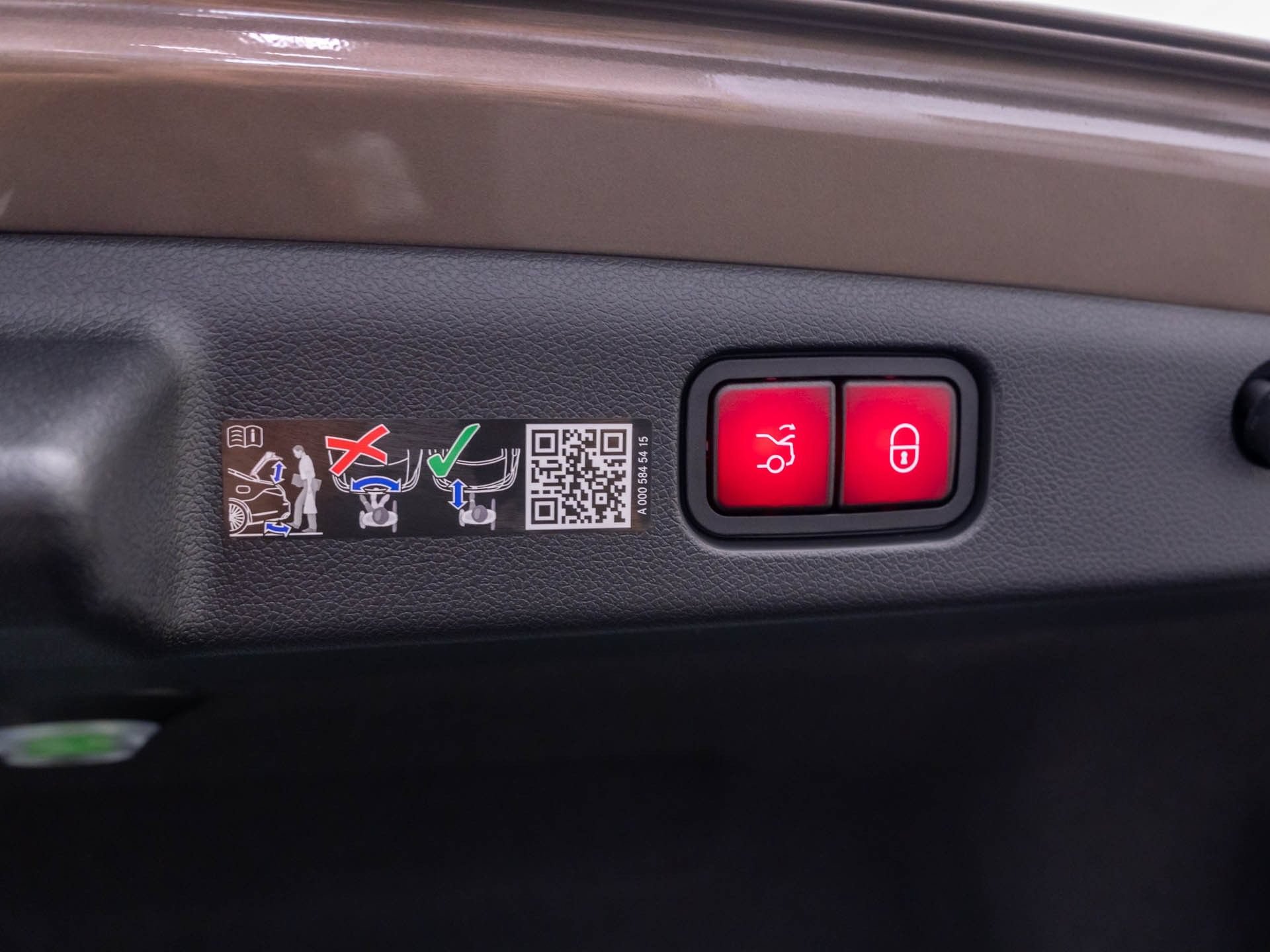 New 2026 Mercedes-Benz E 350 4MATIC Sedan image 36