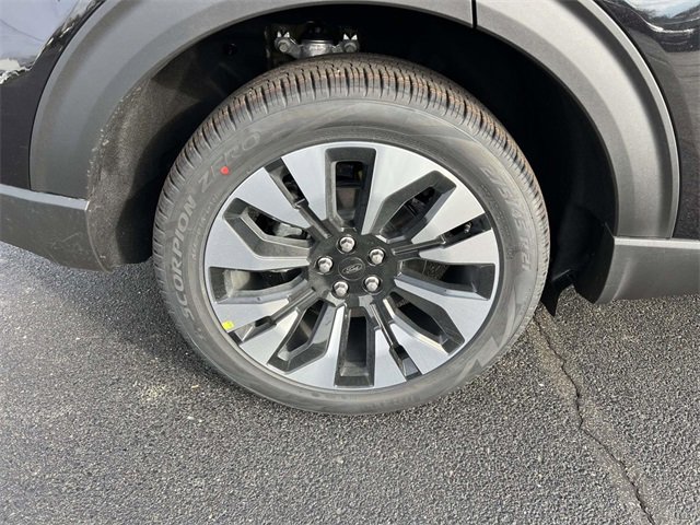 New 2026 Ford Explorer Platinum w/ LUX Leather Package image 10