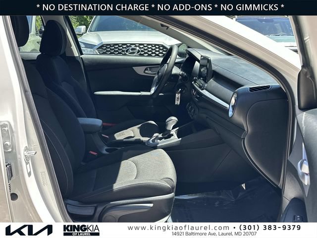 Used 2023 Kia Forte LXS w/ LXS Technology Package FWD image 16