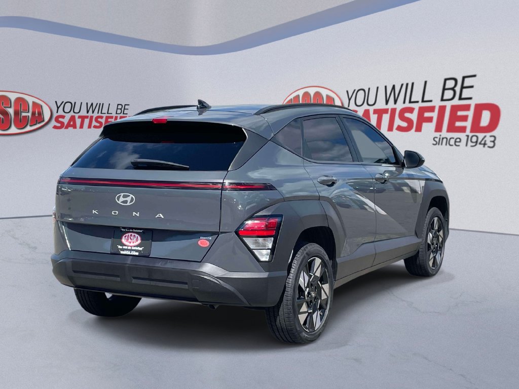 Certified 2025 Hyundai Kona SEL AWD/4WD image 6
