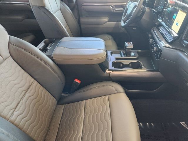 Used 2024 Chevrolet Silverado 1500 ZR2 w/ Technology Package image 19