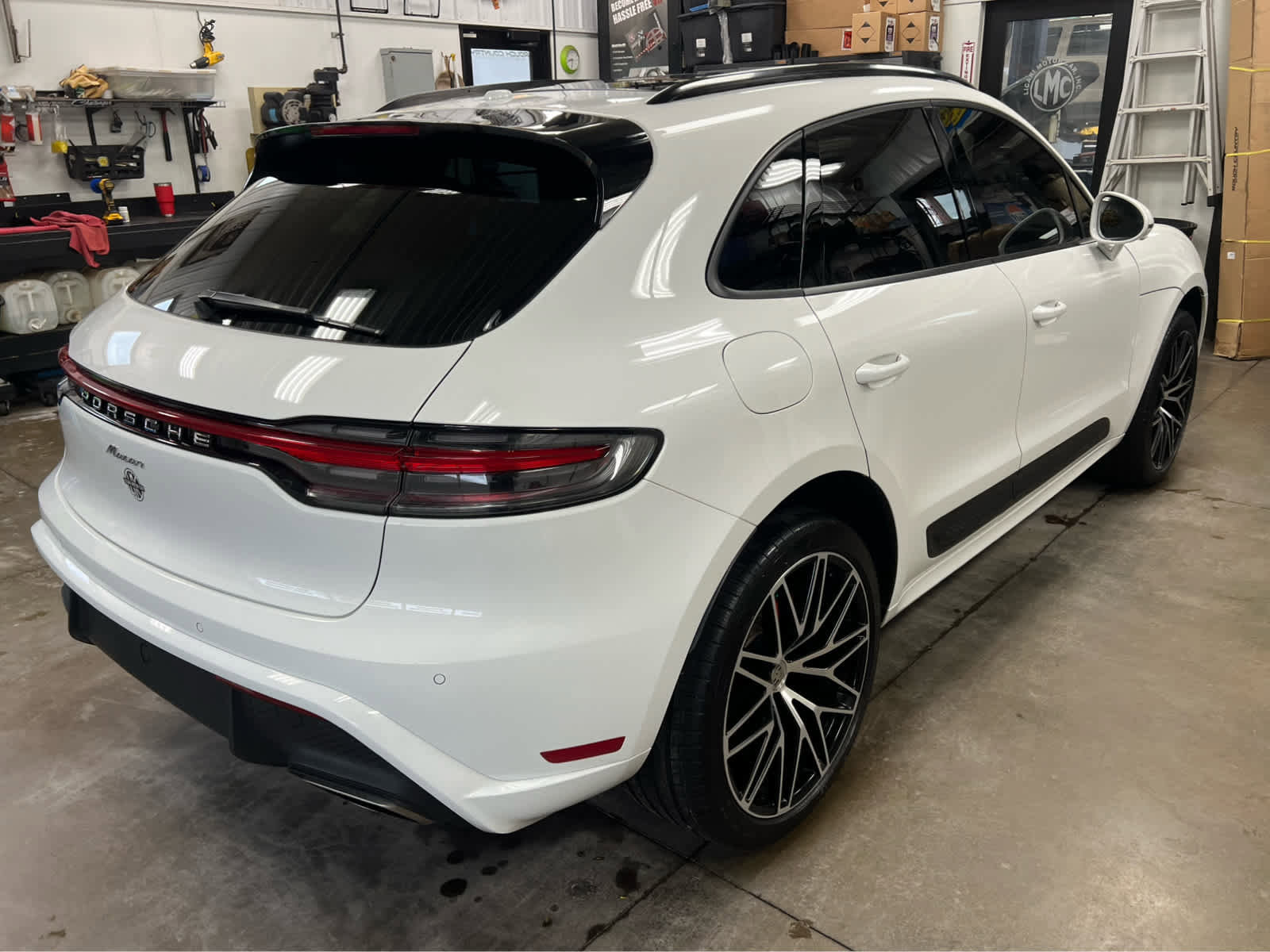 Used 2024 Porsche Macan image 5