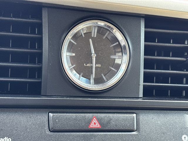 Used 2017 Lexus RX 450h AWD w/ Luxury Package image 38