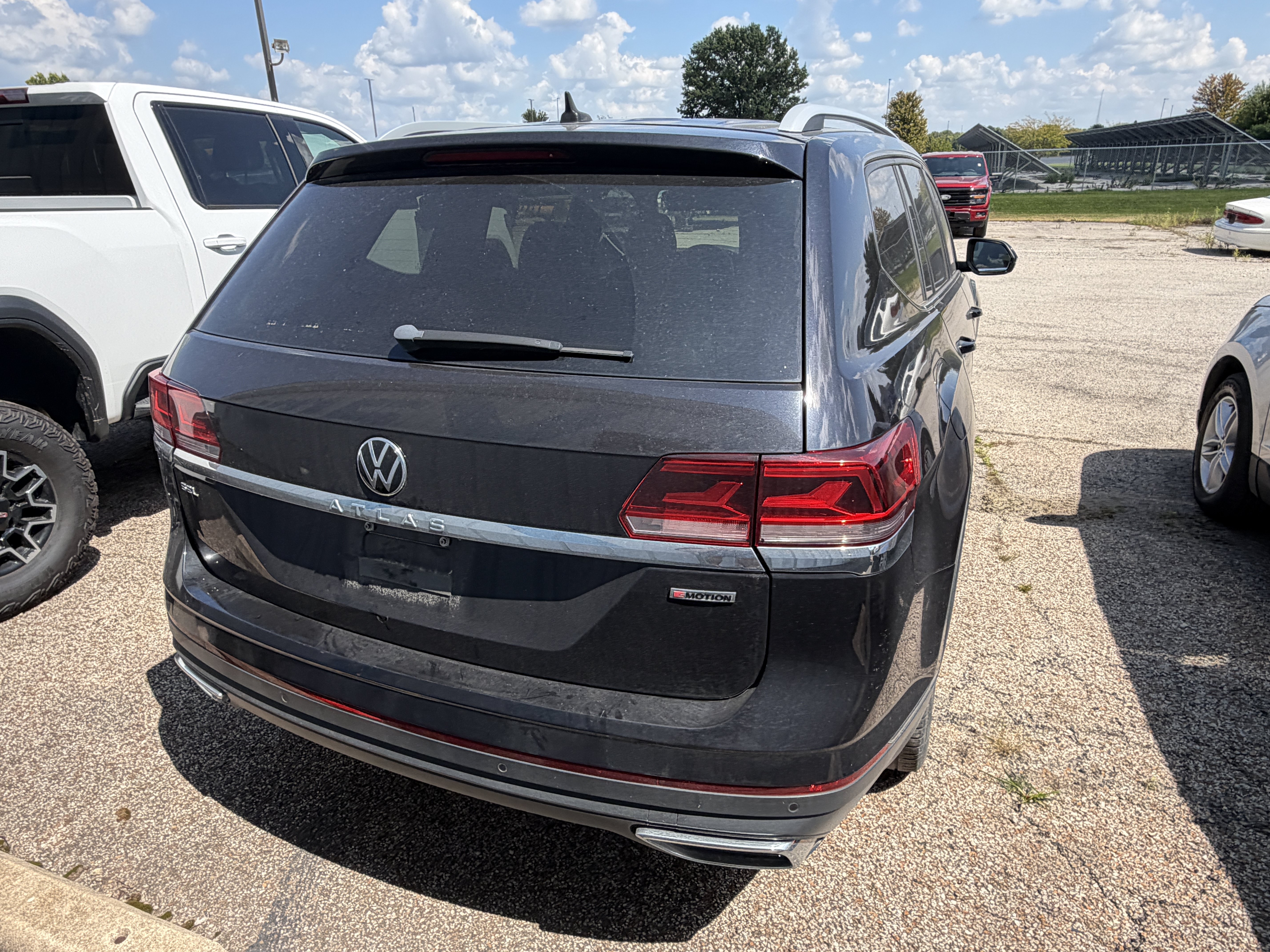 Used 2021 Volkswagen Atlas SEL w/ MDO Package (Bench Seat) AWD/4WD image 10