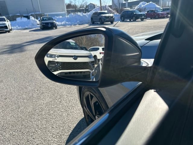 Certified 2025 Volkswagen Jetta SE w/ Sunroof Package image 15