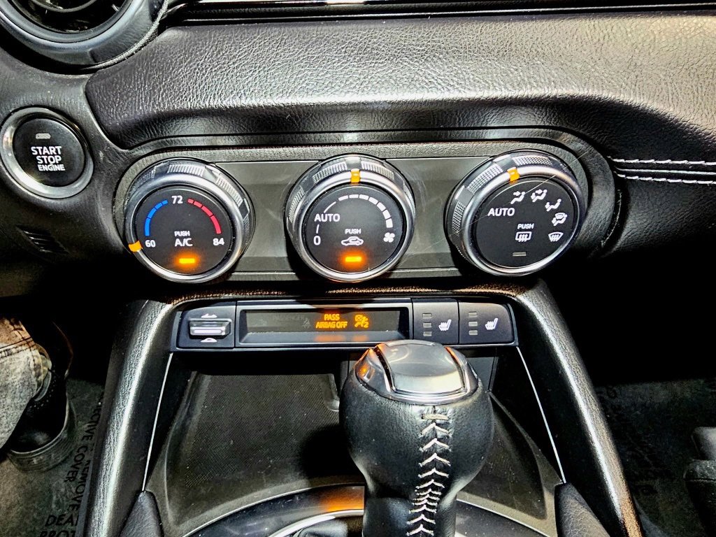 Used 2024 MAZDA MX-5 Miata RF Grand Touring image 17