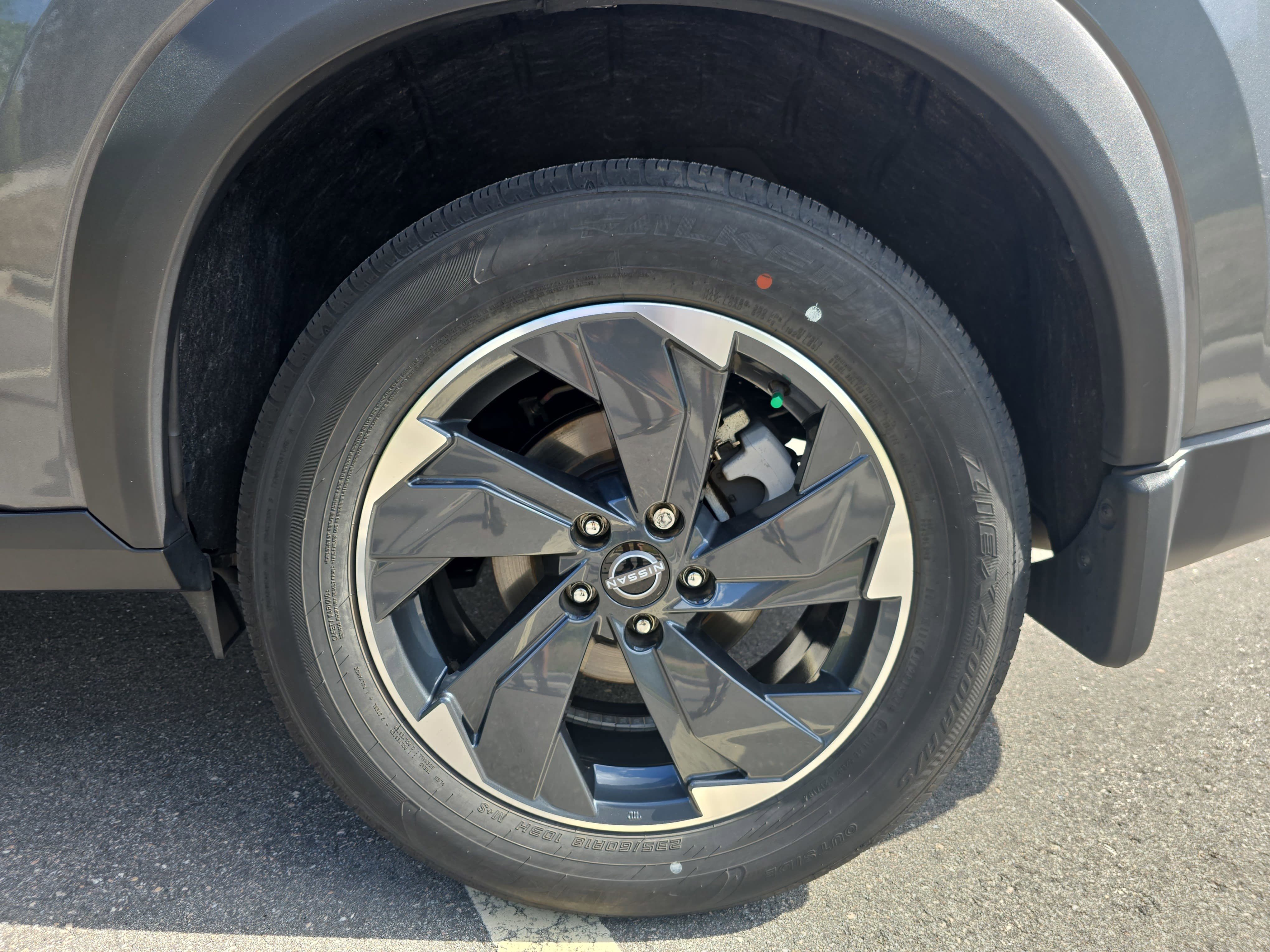 Used 2025 Nissan Rogue SV image 35