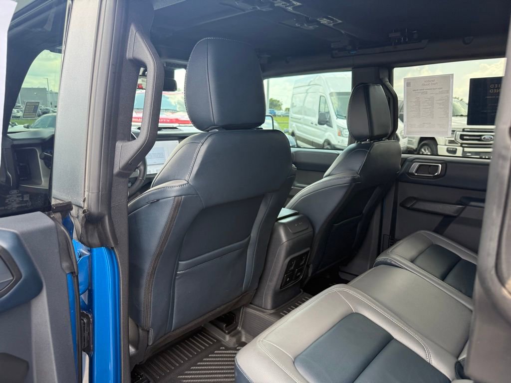 Used 2024 Ford Bronco Outer Banks image 11