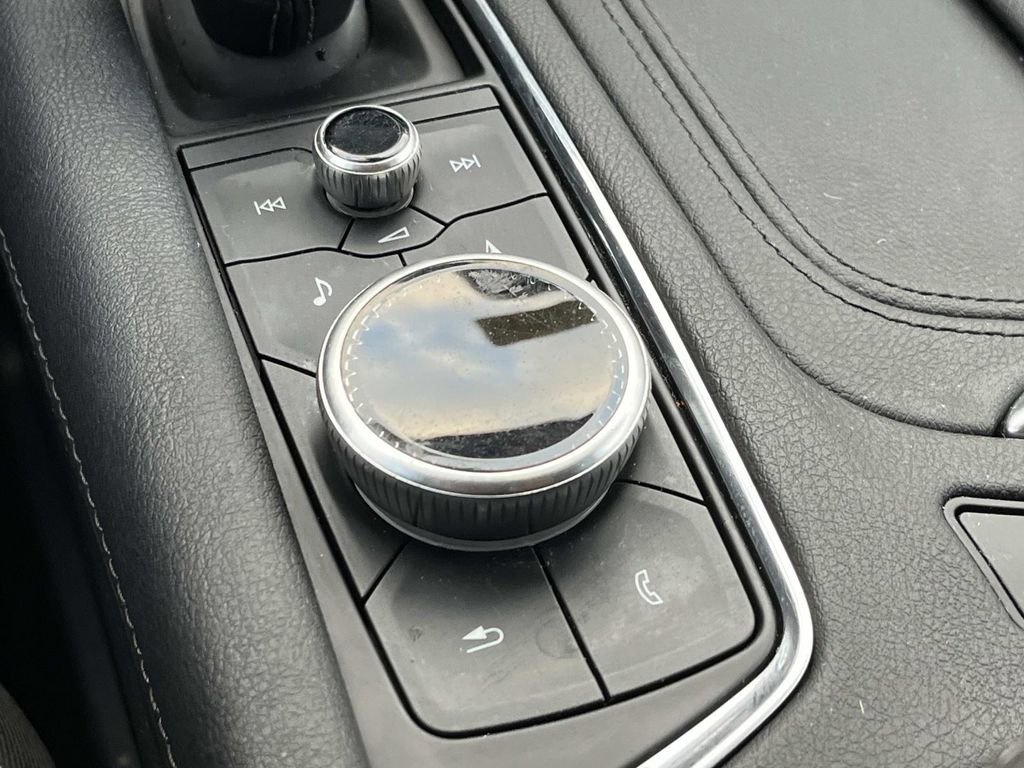 Certified 2024 Cadillac XT6 Premium Luxury w/ Technology Package image 36