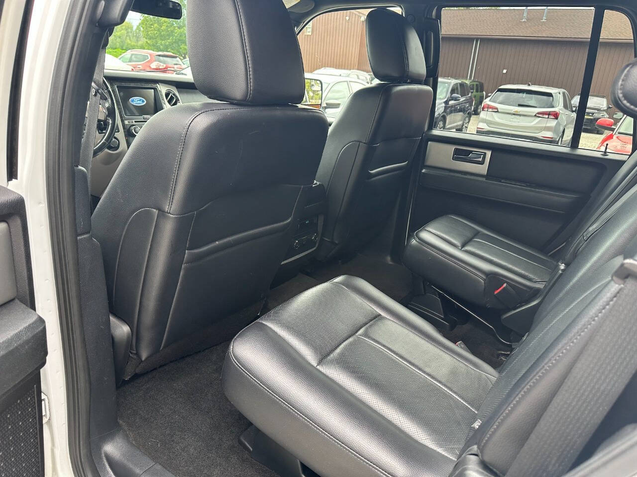 Used 2017 Ford Expedition Limited AWD/4WD image 11