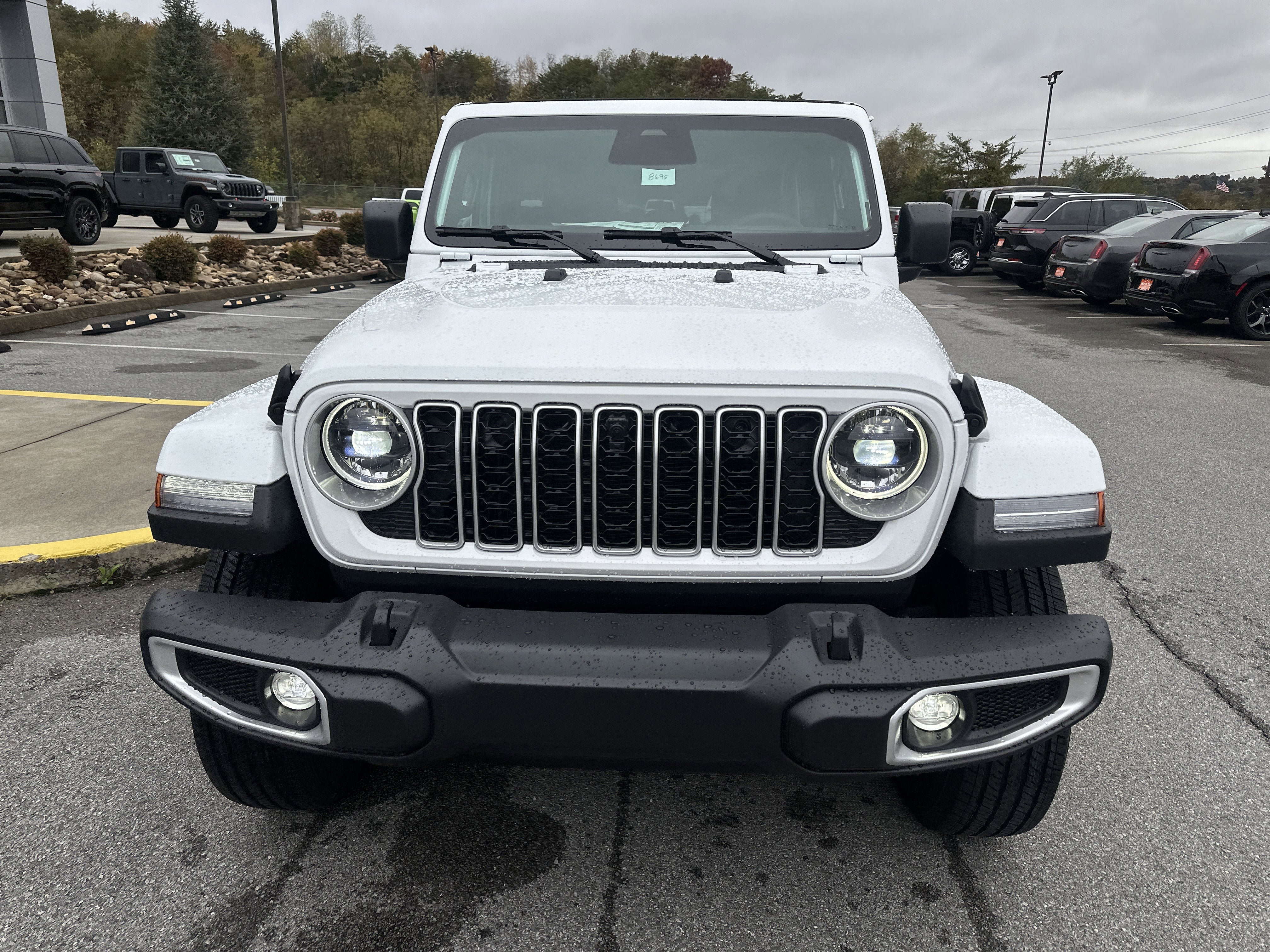 New 2026 Jeep Wrangler Unlimited Sahara AWD/4WD image 3
