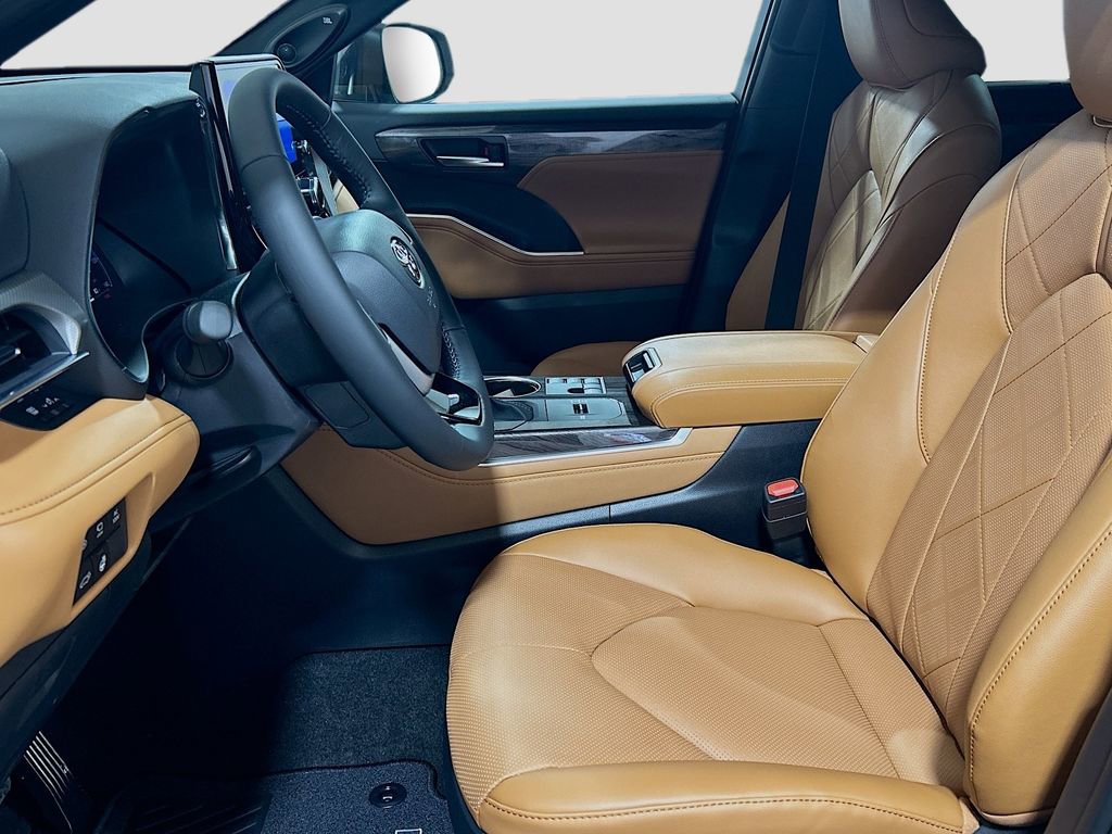New 2026 Toyota Highlander Platinum AWD/4WD image 20