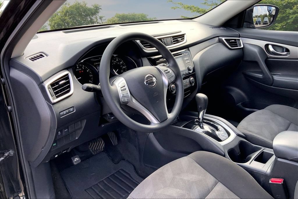 Used 2016 Nissan Rogue S FWD image 17