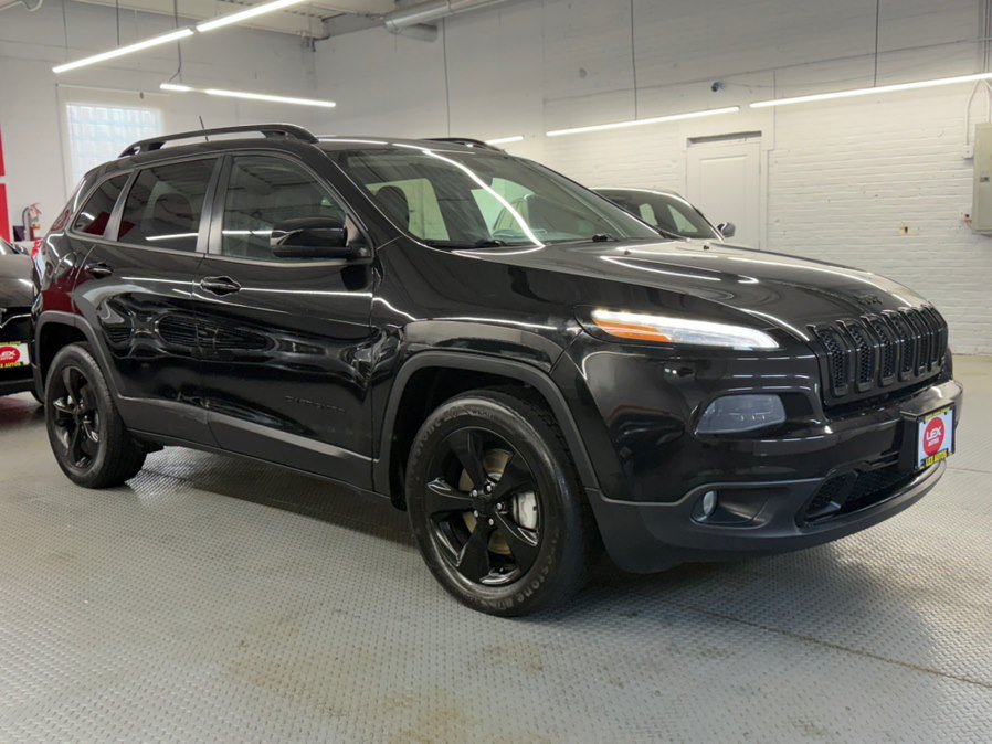 Used 2018 Jeep Cherokee Limited w/ High Altitude Package AWD/4WD image 5