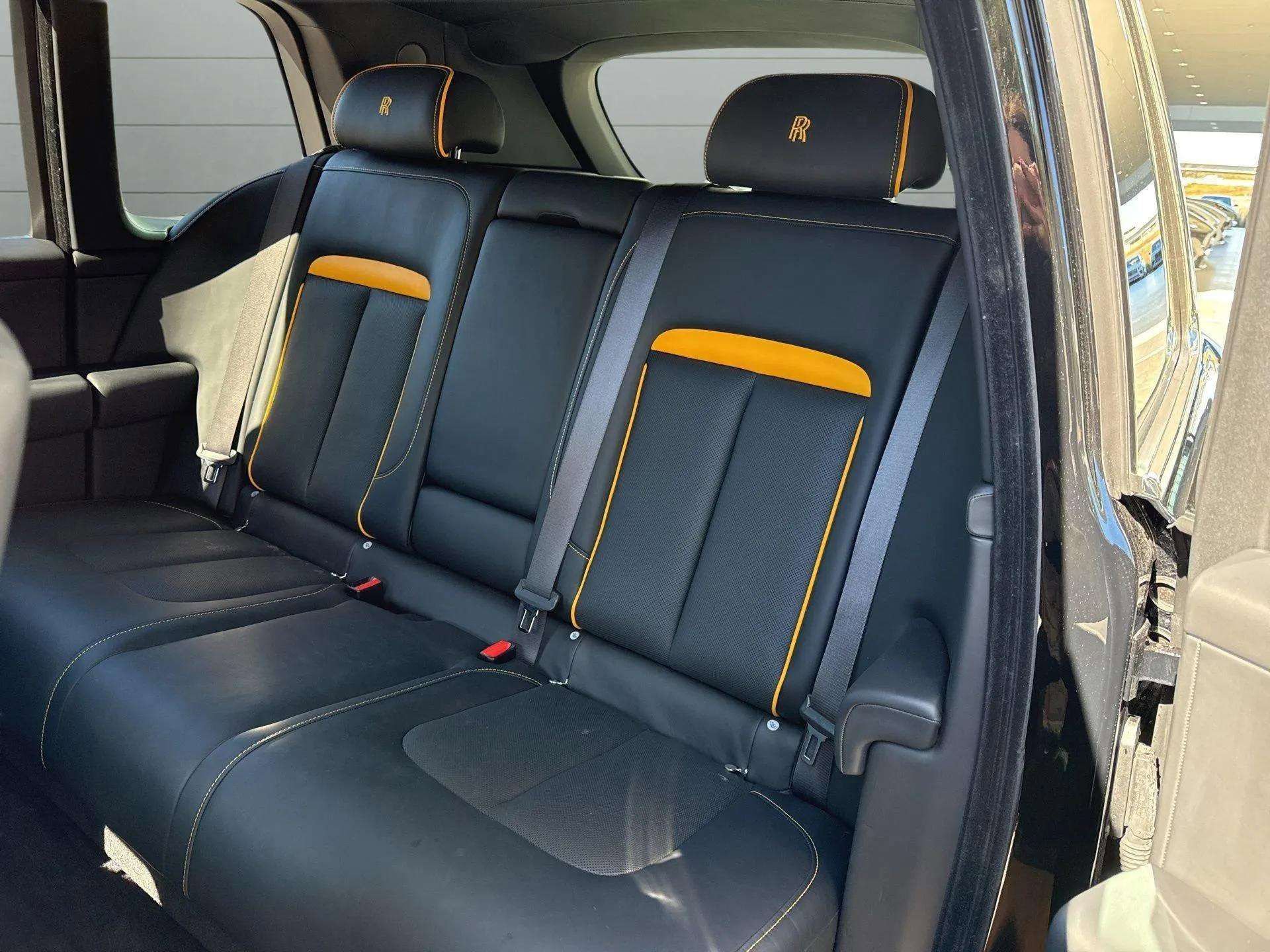 Used 2022 Rolls-Royce Cullinan image 12