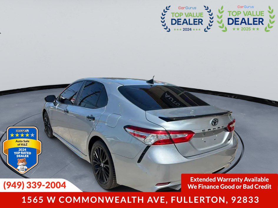 Used 2020 Toyota Camry SE w/ Carpet Mat Package FWD image 3