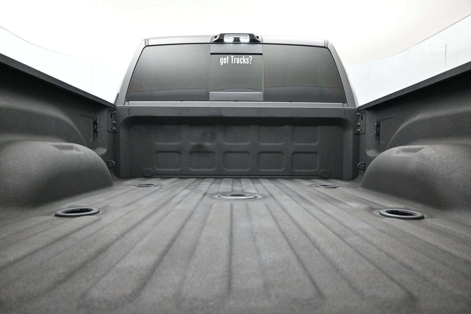 Used 2024 RAM 2500 Limited AWD/4WD image 7