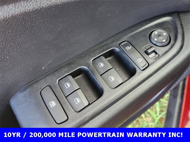 Used 2020 Hyundai Venue SE image 28