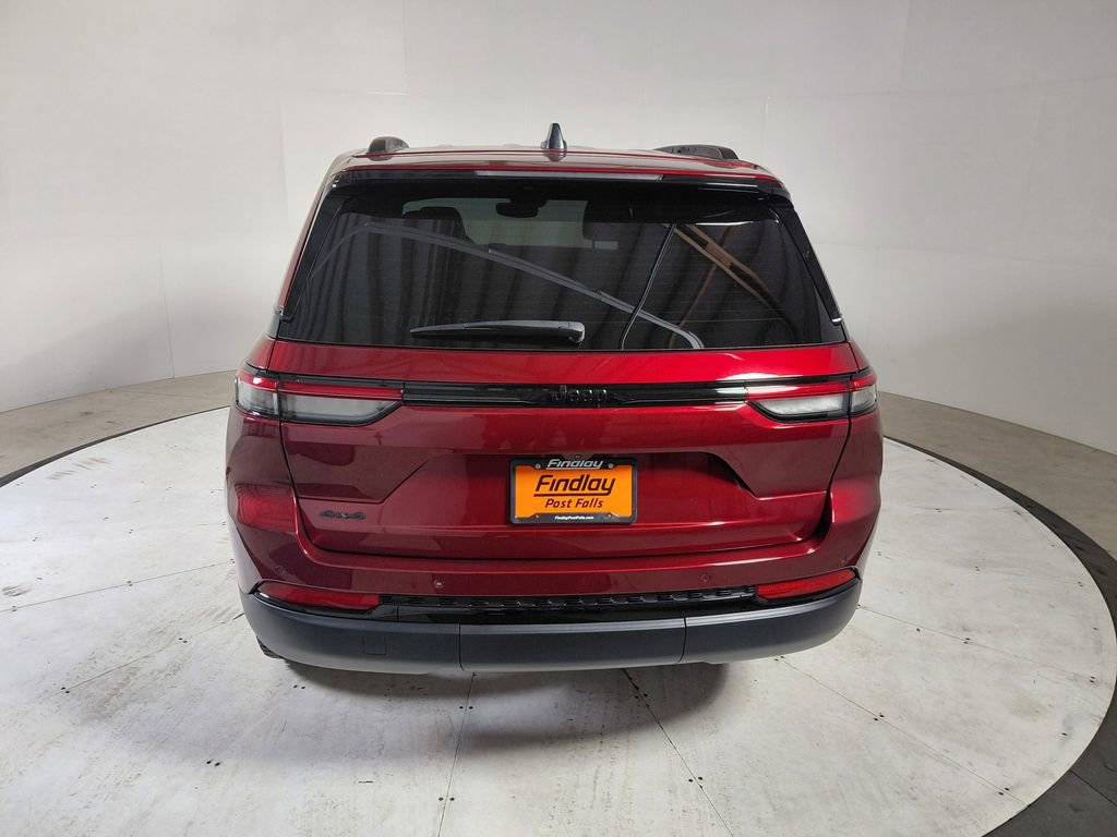 Used 2022 Jeep Grand Cherokee Altitude image 6