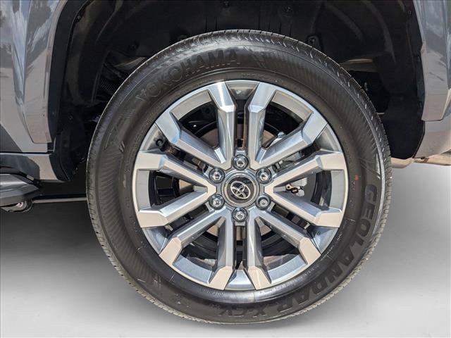 Used 2025 Toyota 4Runner Limited AWD/4WD image 10