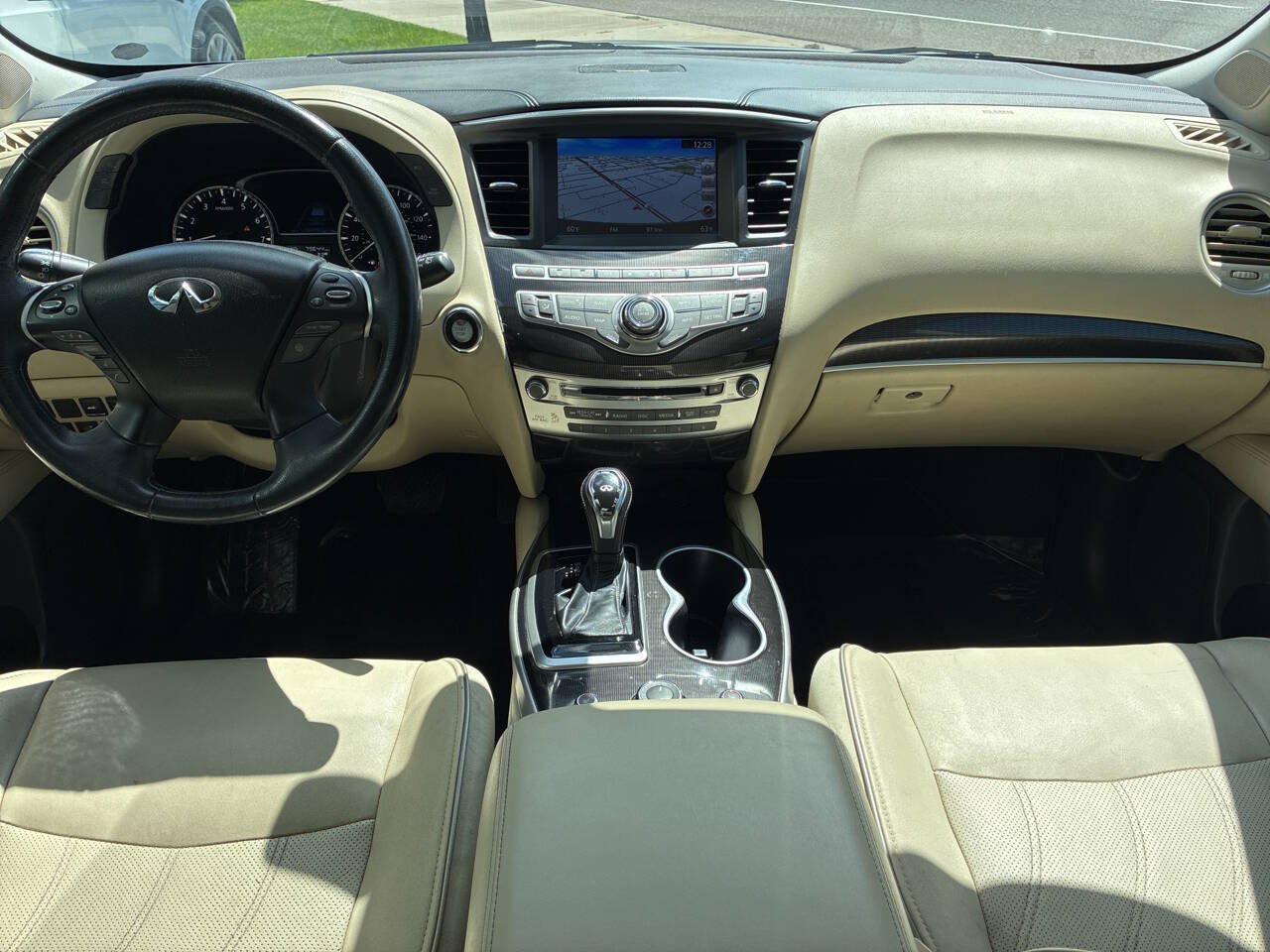 Used 2017 INFINITI QX60 Luxe w/ Premium Plus Package AWD/4WD image 9