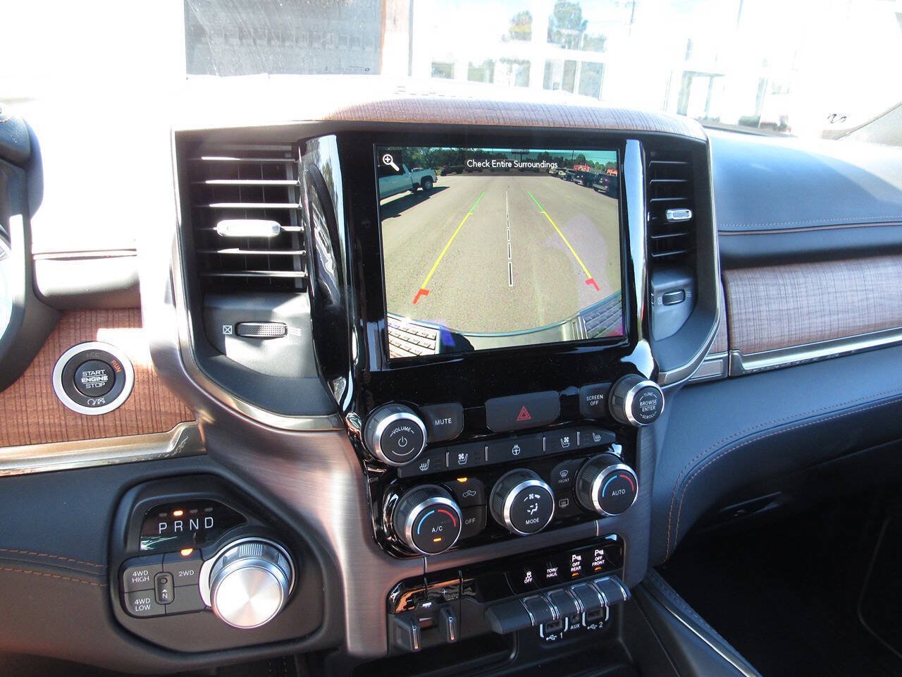 Used 2020 RAM 2500 Limited AWD/4WD image 35