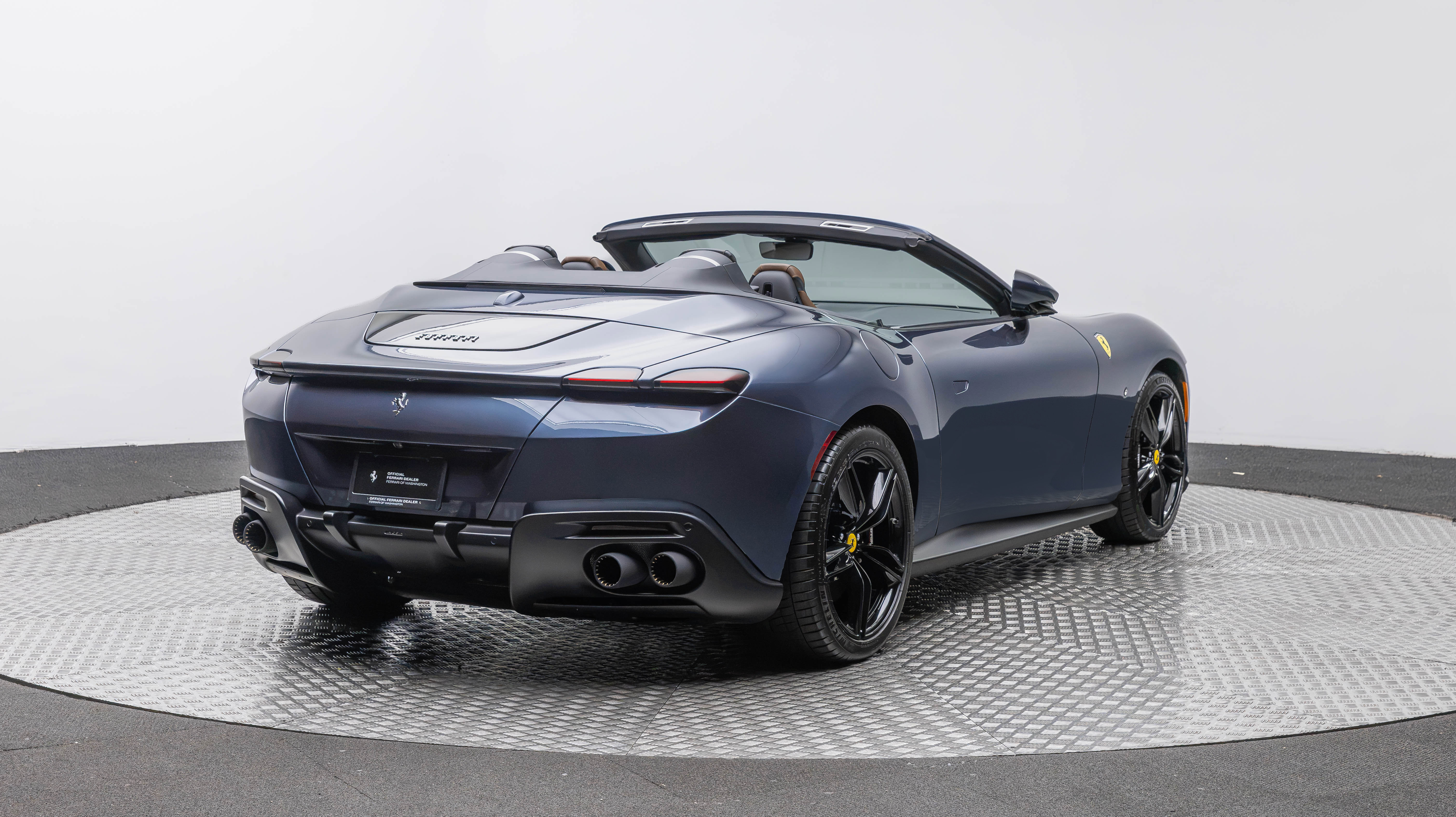 Certified 2024 Ferrari Roma Spider RWD image 7