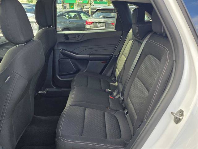 Used 2025 Ford Escape Active AWD/4WD image 16