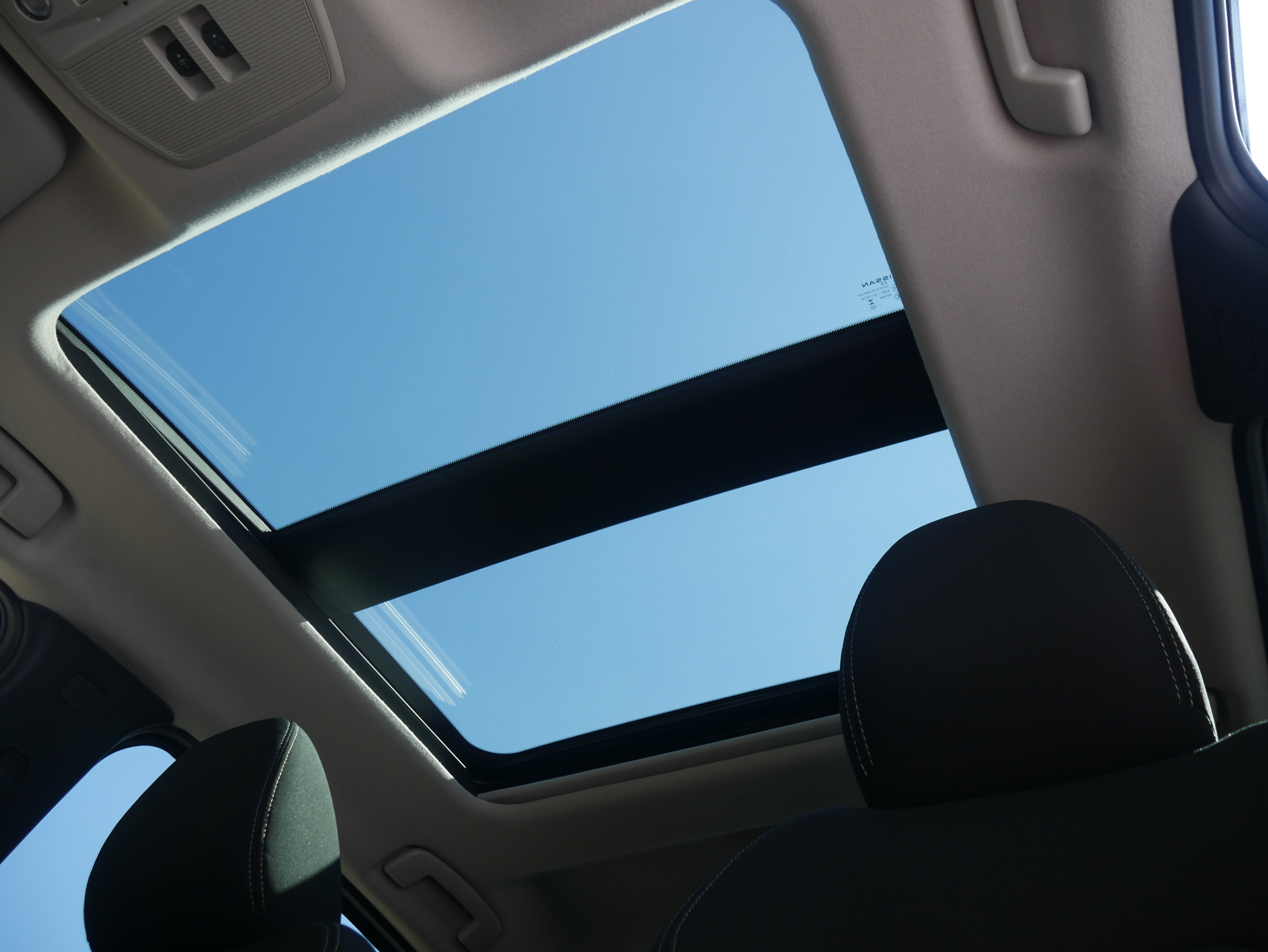 New 2026 Nissan Kicks SV w/ SV Premium Package image 5