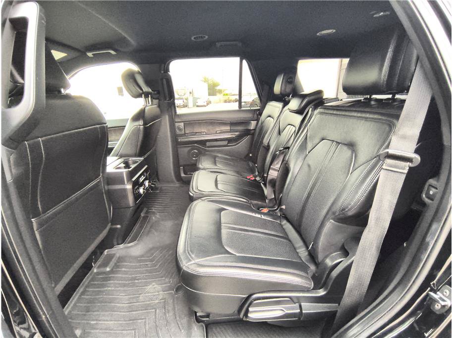 Used 2018 Ford Expedition Limited RWD image 10