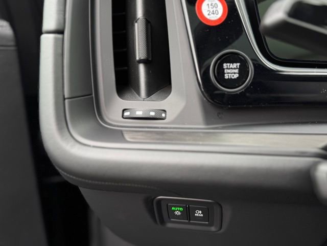 New 2026 Porsche Cayenne GTS image 31