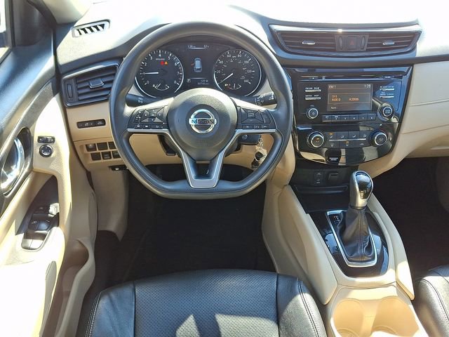 Used 2017 Nissan Rogue S image 11