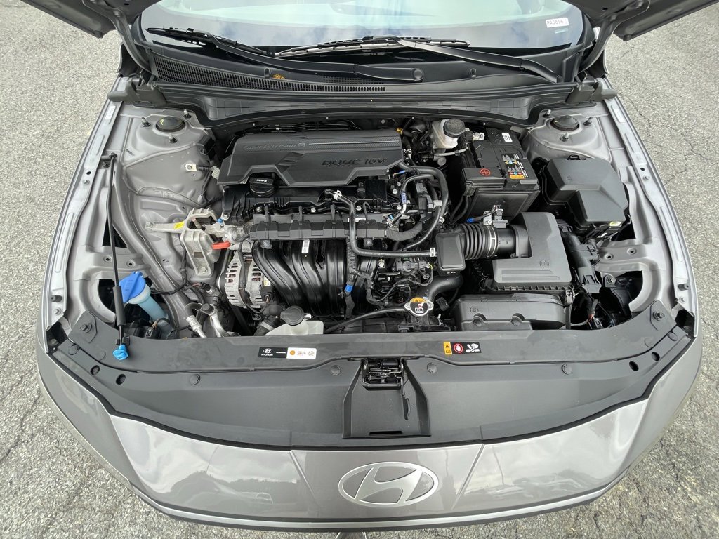 Used 2024 Hyundai Elantra SEL image 31