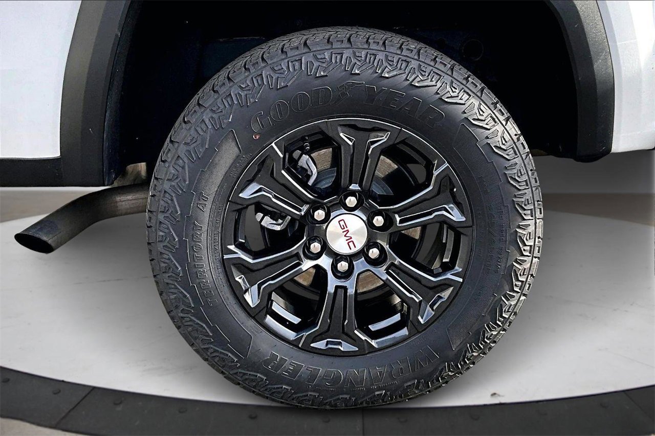 Used 2024 GMC Canyon Elevation w/ Trailering Package image 34