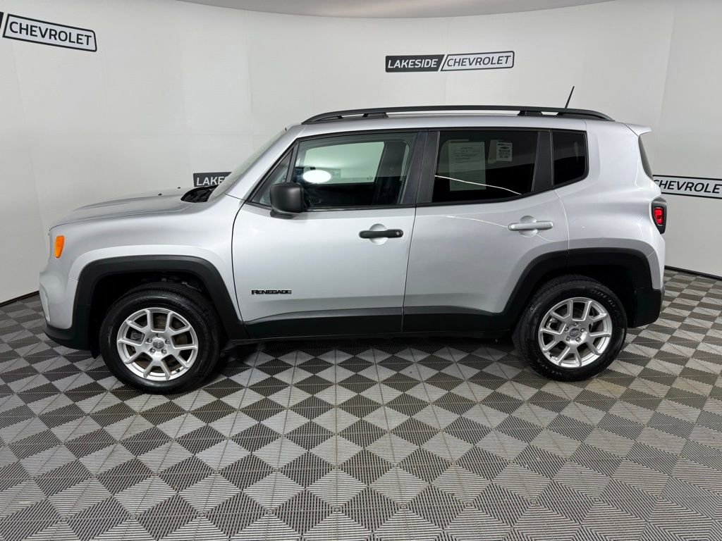 Used 2019 Jeep Renegade Sport w/ Sport Appearance Group image 3