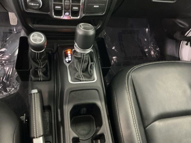 Used 2020 Jeep Gladiator Overland w/ Popular Equipment Package image 18