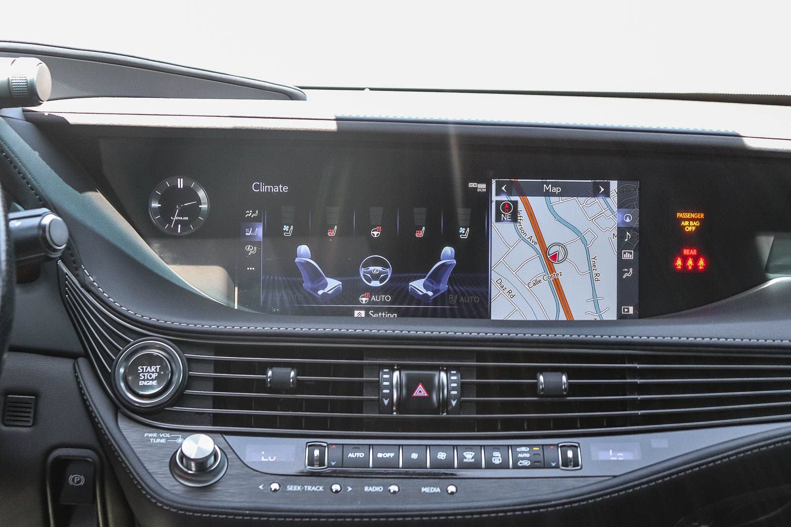 Used 2018 Lexus LS 500 F Sport w/ Accessory Package (Z2) RWD image 16