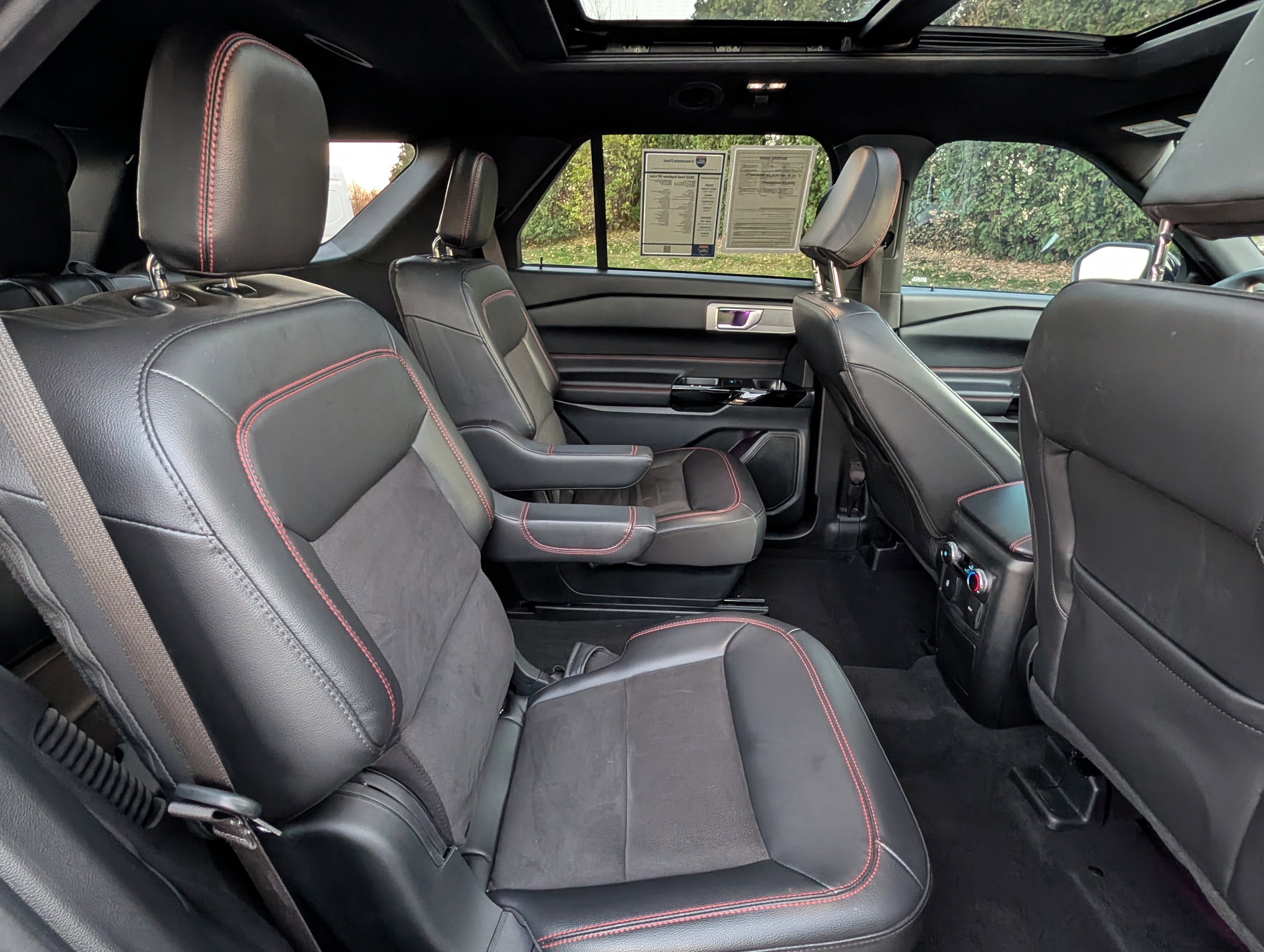 Used 2023 Ford Explorer ST-Line image 43