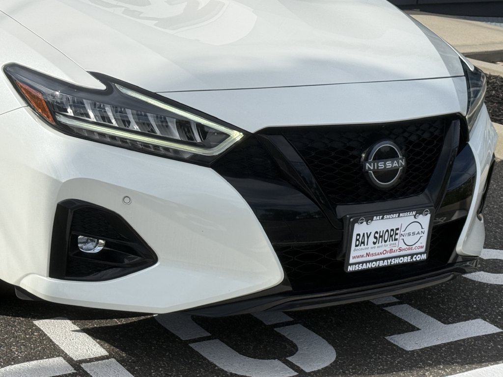 Certified 2023 Nissan Maxima SR w/ Sport Mat Group FWD image 10