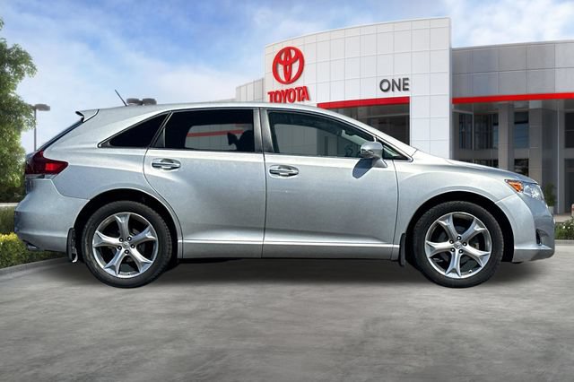 Used 2013 Toyota Venza XLE w/ XLE Premium Pkg AWD/4WD image 3