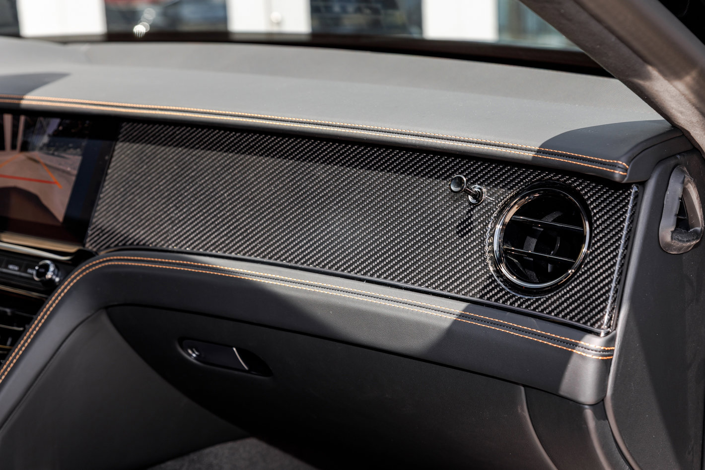New 2025 Bentley Flying Spur Plug-In Hybrid image 34