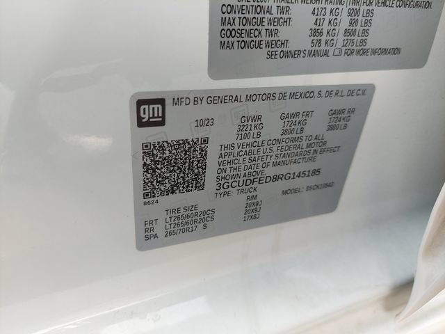 Used 2024 Chevrolet Silverado 1500 LT Trail Boss w/ Convenience Package II AWD/4WD image 39