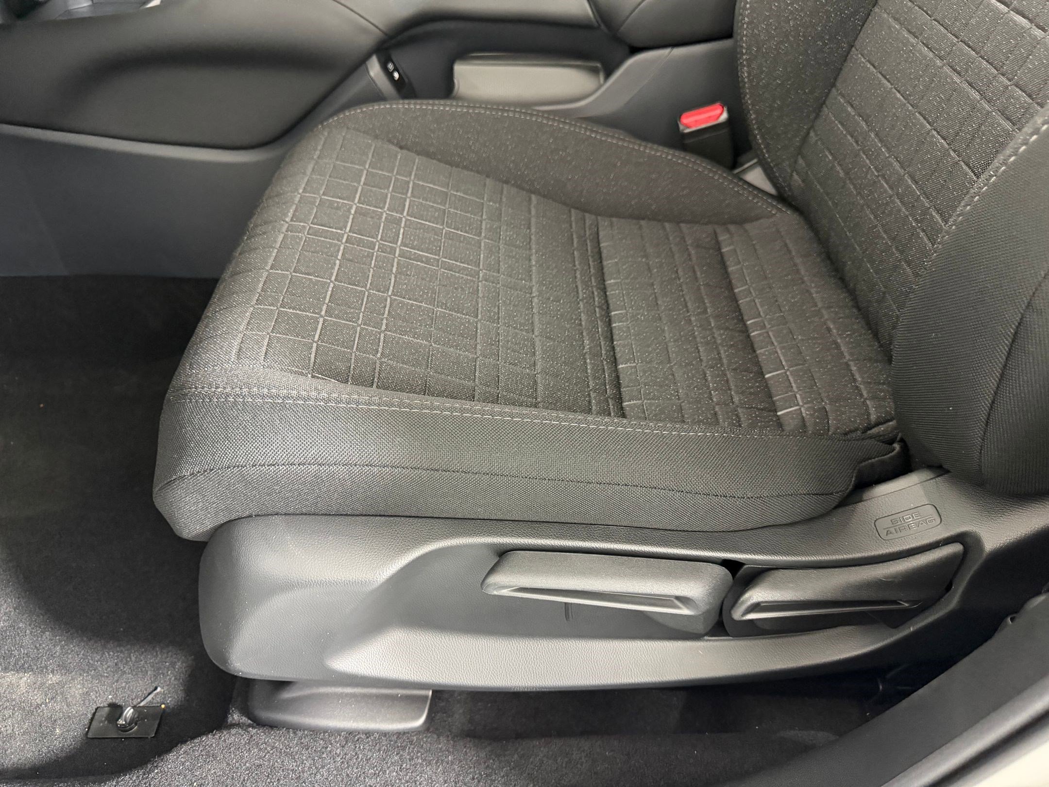 New 2026 Honda HR-V LX image 12