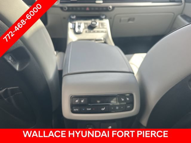 Used 2024 Hyundai Palisade SEL w/ Premium Package FWD image 17