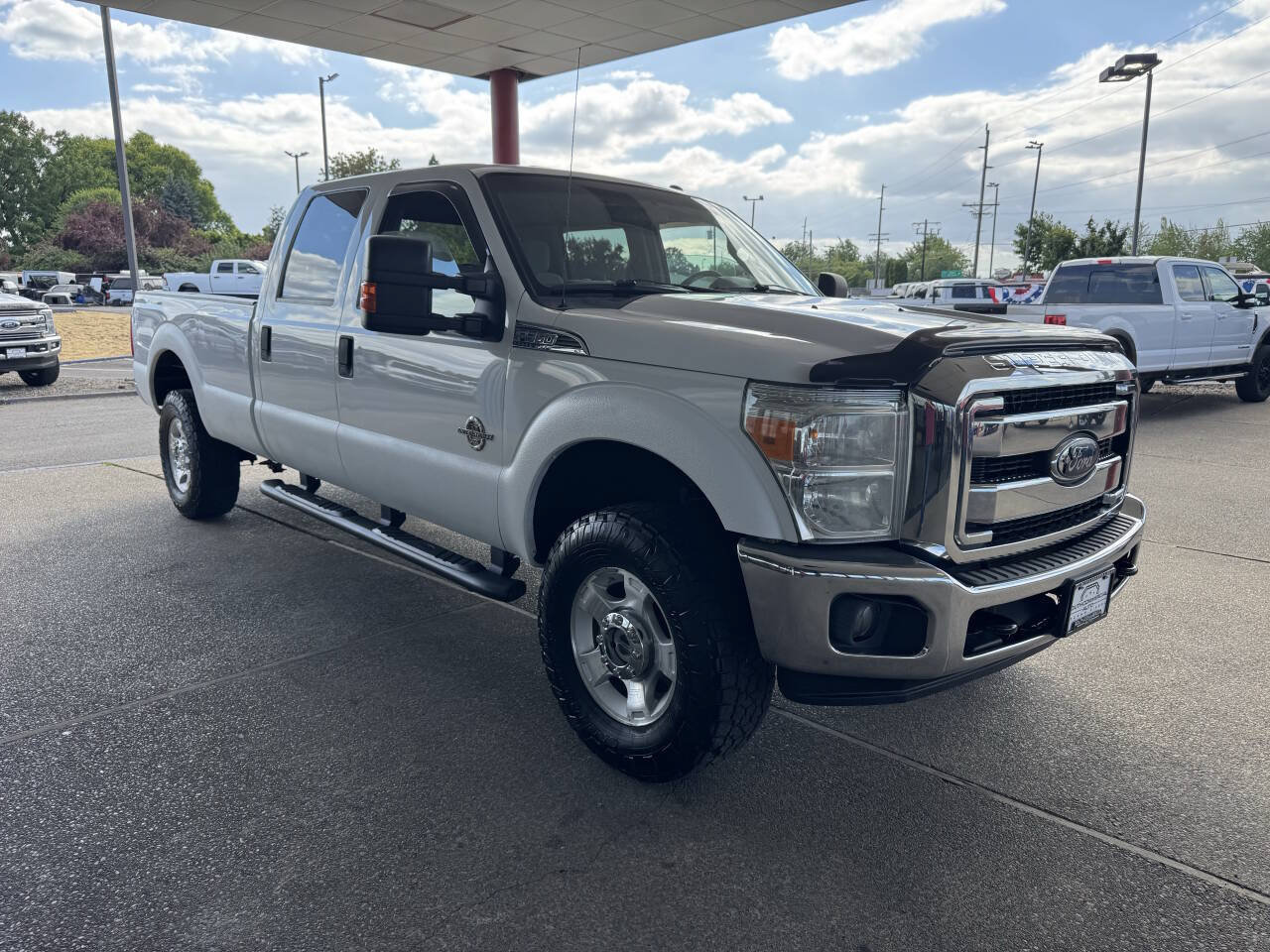 Used 2013 Ford F350 XLT w/ Camper Pkg AWD/4WD image 3