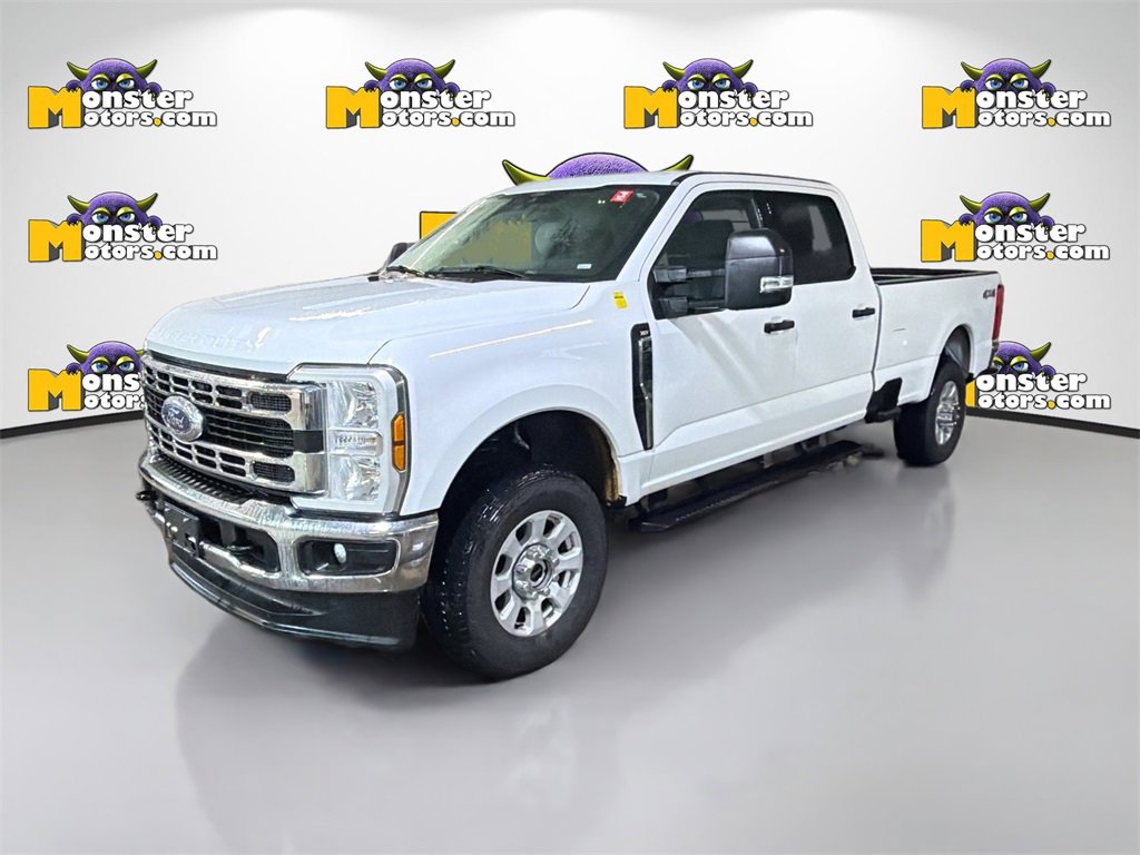 Used 2024 Ford F350 XLT image 1
