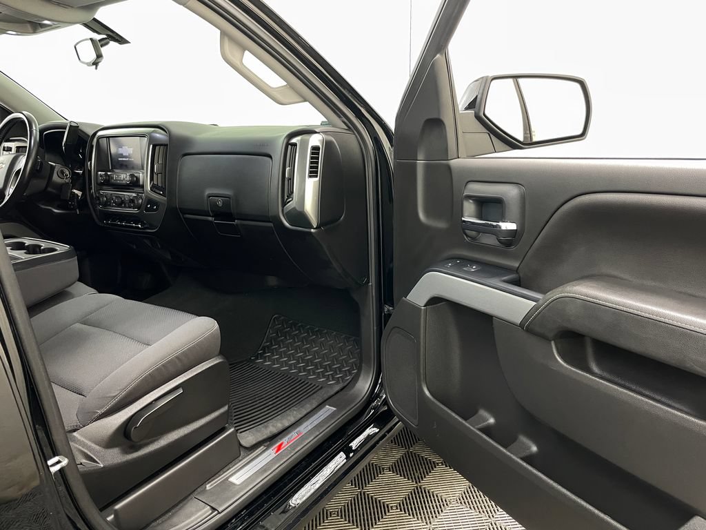 Certified 2018 Chevrolet Silverado 1500 LT w/ All Star Edition AWD/4WD image 35