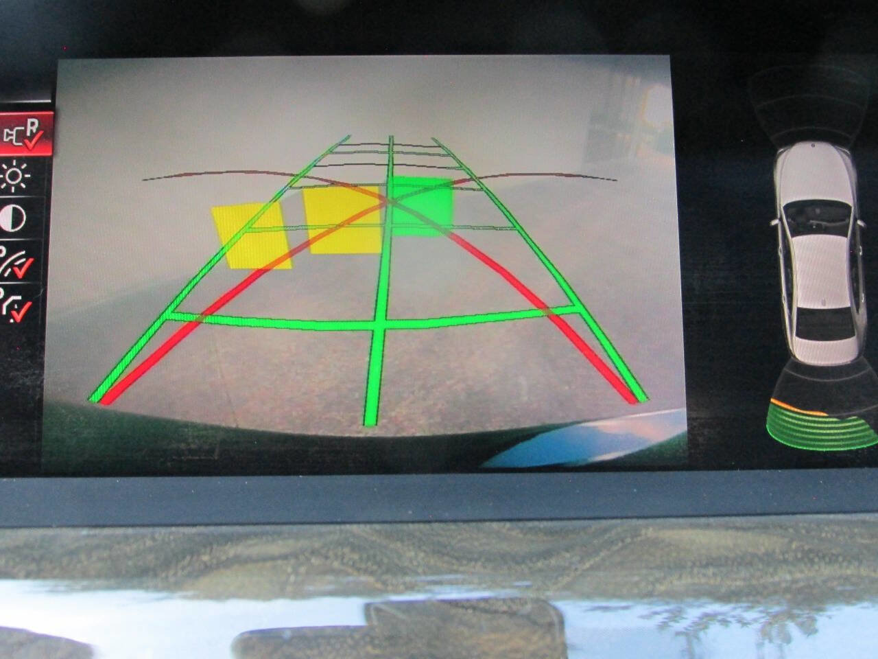 Used 2015 BMW 740i 740i 4dr Sedan image 29